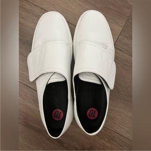 NWOT ZCD montreal size 40